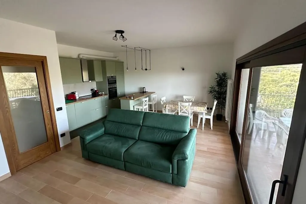 Scrigno Di Ma' - Guesthouse Con Vista Sulla Citta 奧爾比亞 0*,  意大利
